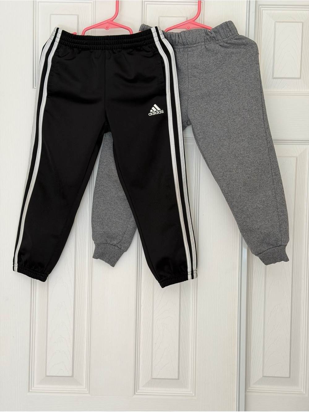 4/$25 Bundle Of Two kids bottoms Adidas And Marvel Size 4